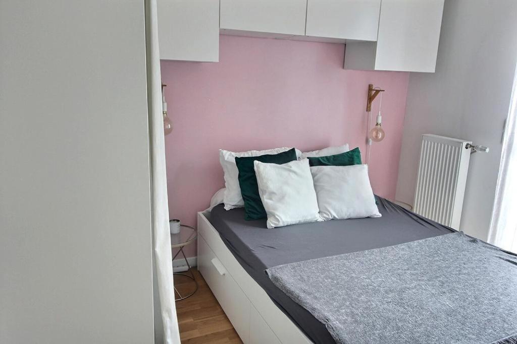 Apartamento Le Toit Du Montvalerien Suresnes Exterior foto