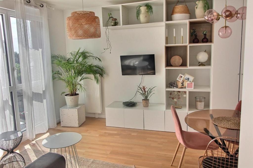 Apartamento Le Toit Du Montvalerien Suresnes Exterior foto